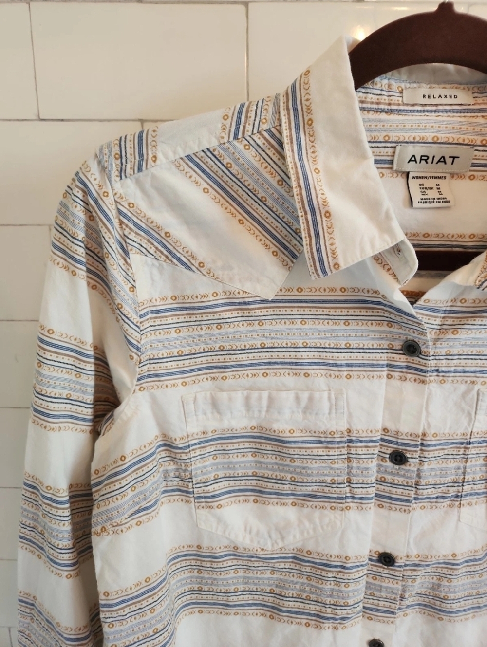 Ariat REAL Billie Jean Relaxed Fit Western Shirt White Blue Tan Stripe Medium